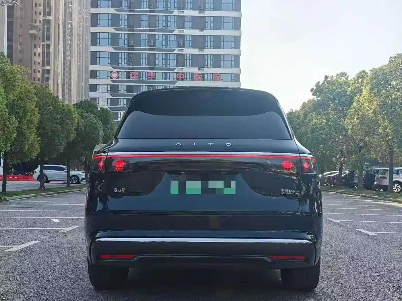 Wenjie M8 2025 Range Extended Max+ Version 53.4kWh 5-Seat Version (192-line LiDAR) — миниатюра 9