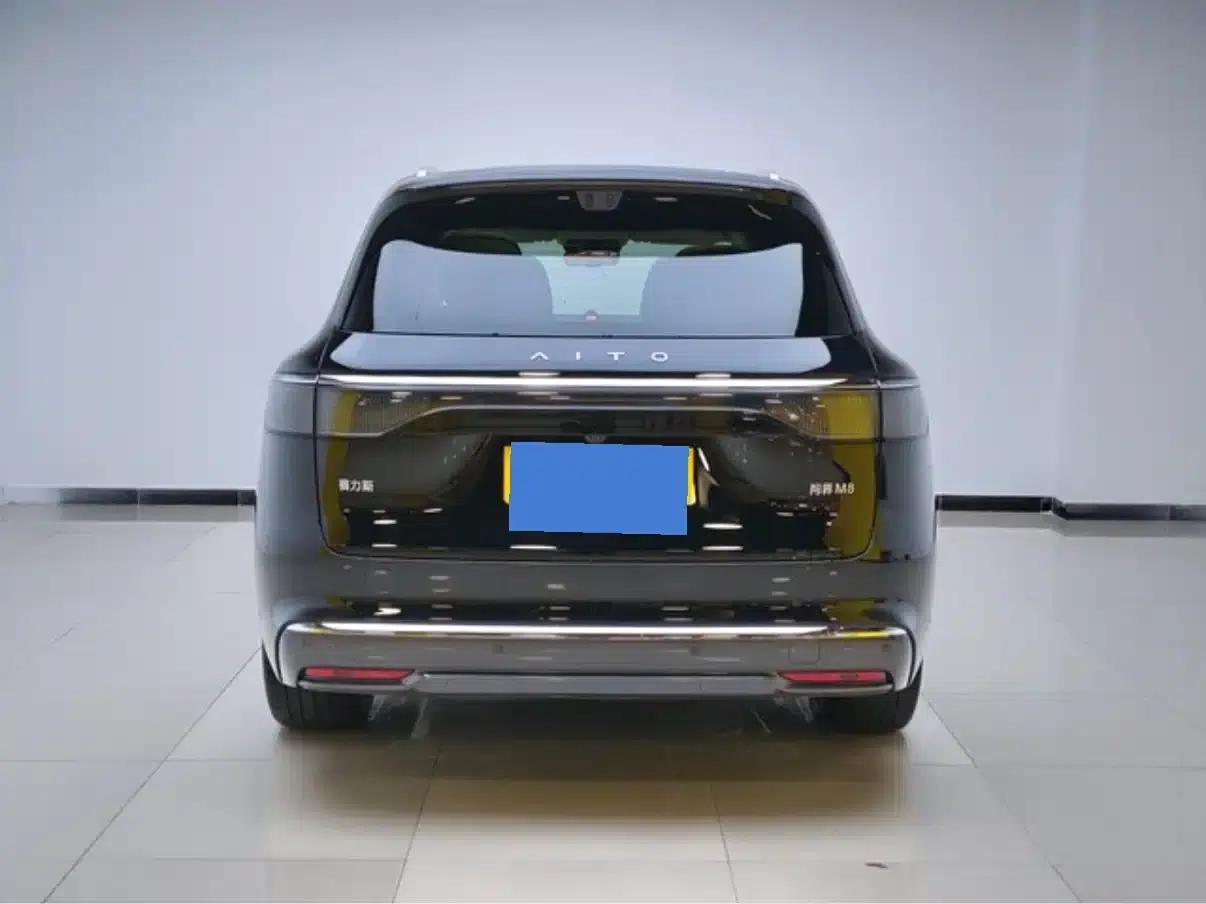 Wenjie M8 2025 Ultra Extended Range Edition (53.4kWh, 6-seater, 192-line LiDAR) — миниатюра 3
