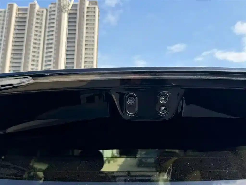 Wenjie M8 2025 Ultra Extended Range Edition (53.4kWh, 6-seater, 192-line LiDAR) — миниатюра 23