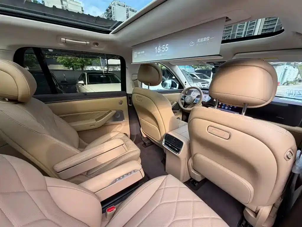 Wenjie M8 2025 Ultra Extended Range Edition (53.4kWh, 6-seater, 192-line LiDAR) — миниатюра 6