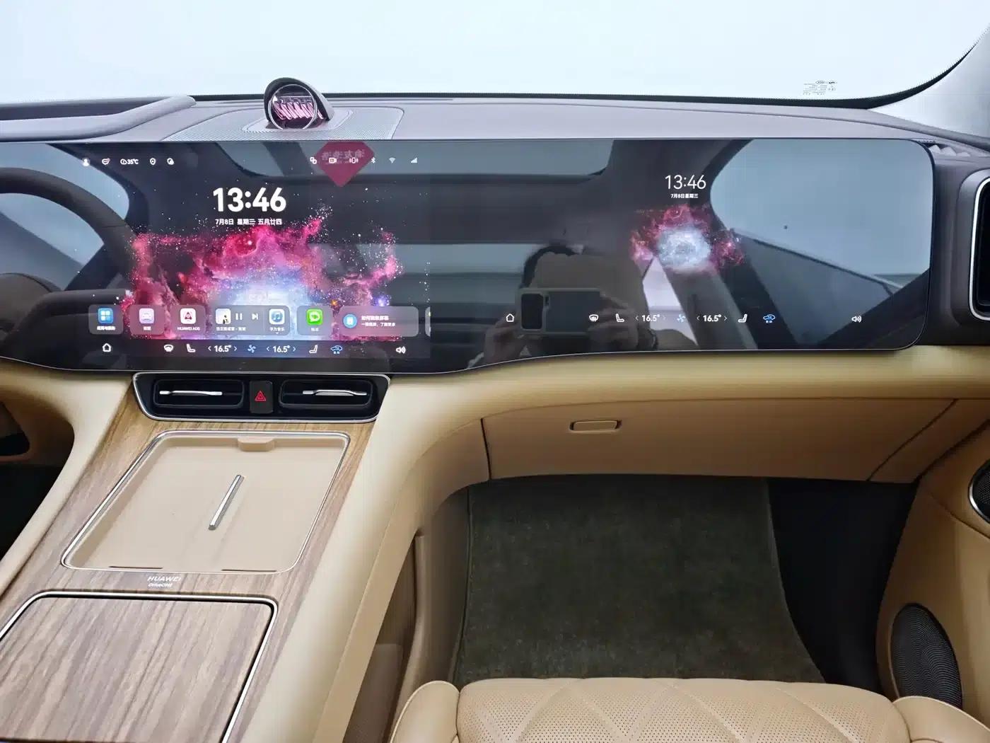 Wenjie M8 2025 Range Extended Ultra Edition 53.4kWh 6-Seat Version (192-line LiDAR) — миниатюра 18