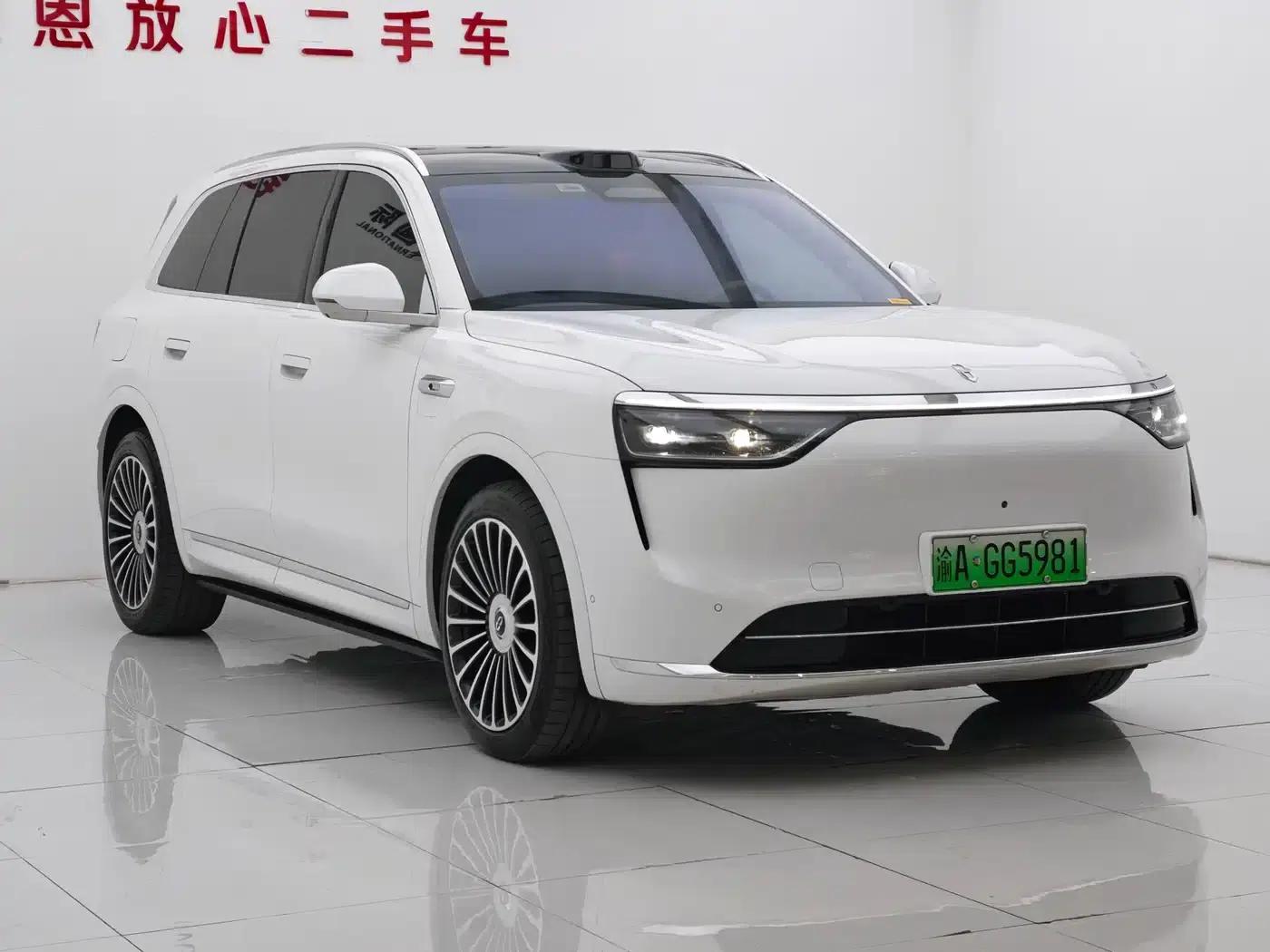 Wenjie M8 2025 Range Extended Ultra Edition 53.4kWh 6-Seat Version (192-line LiDAR) — миниатюра 3