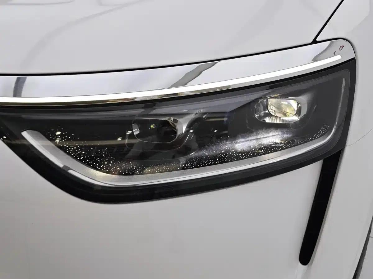 Wenjie M8 2025 Range Extended Ultra Edition 53.4kWh 6-Seat Version (192-line LiDAR) — миниатюра 26