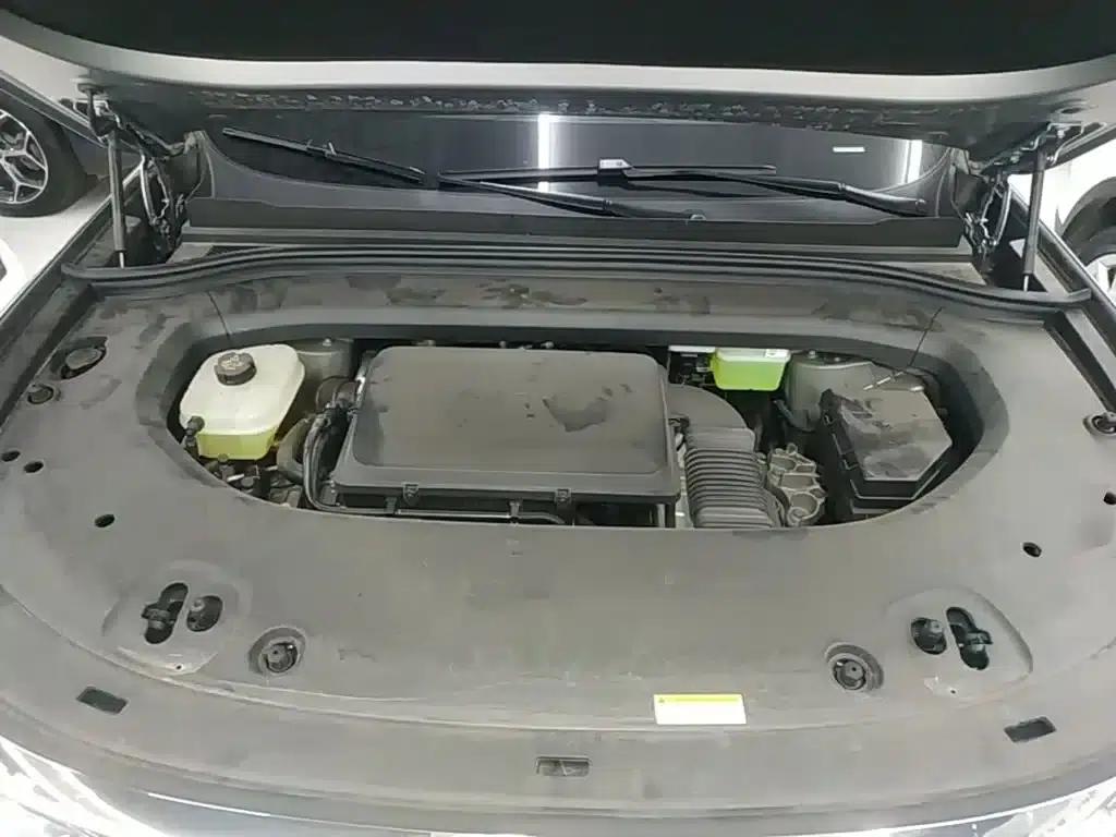 Wenjie M8 2025 Range Extended Ultra Edition 53.4kWh 6-Seat Version (192-line LiDAR) — миниатюра 20