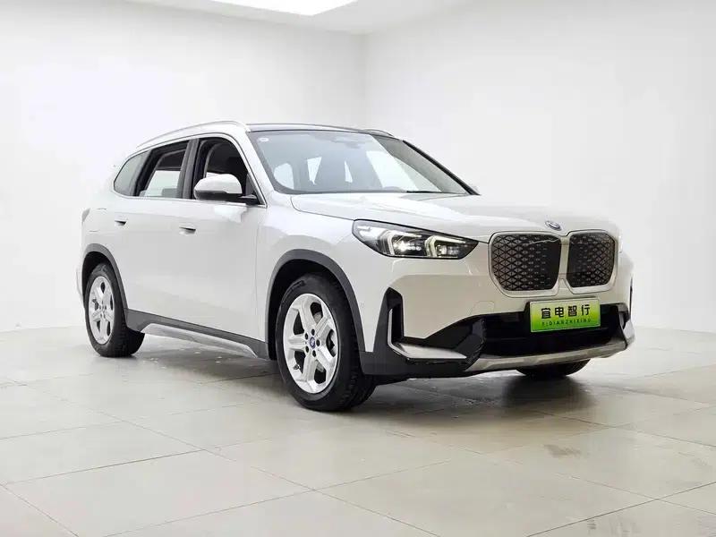 BMW iX1 2025 eDrive25L X Design Package — миниатюра 3