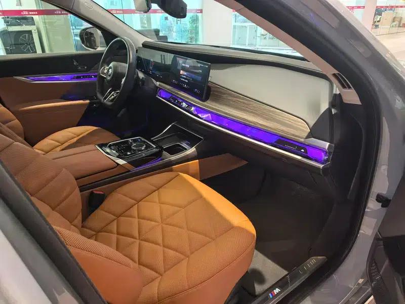 BMW i7 2023 eDrive50L Leading M Sport Package — миниатюра 4