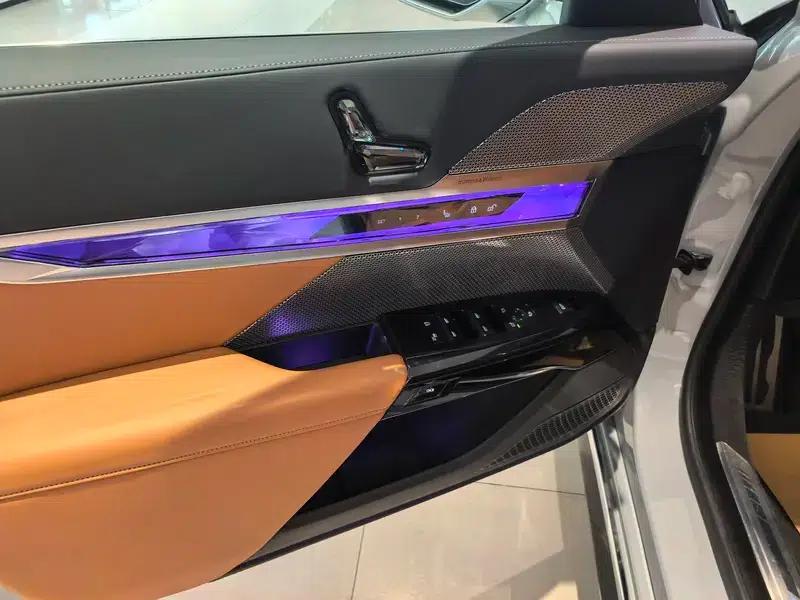 BMW i7 2023 eDrive50L Leading M Sport Package — миниатюра 9