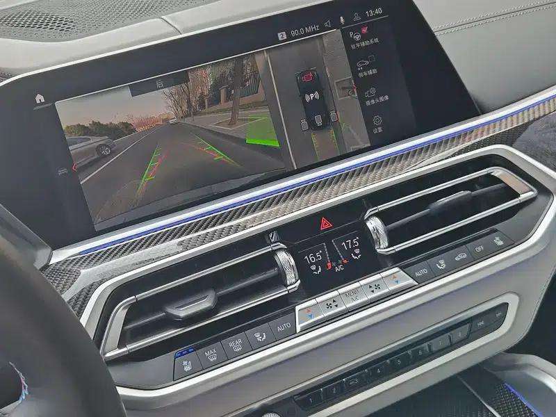 2021 BMW X6 M — миниатюра 11