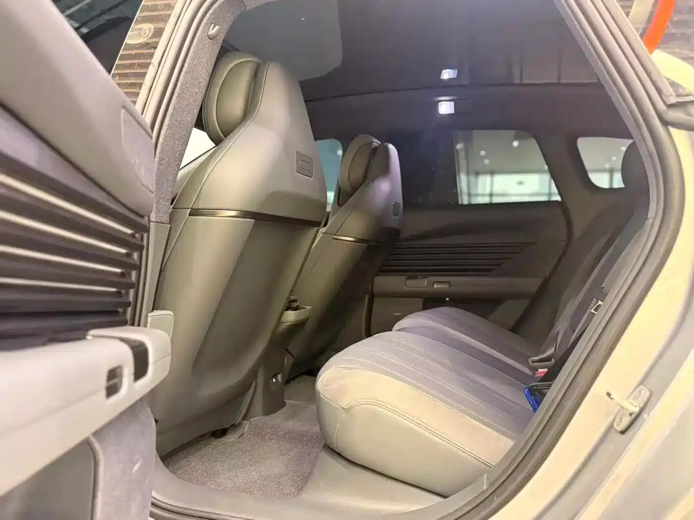 Audi E5 Sportback 2026 Model: quattro Performance Edition — миниатюра 11