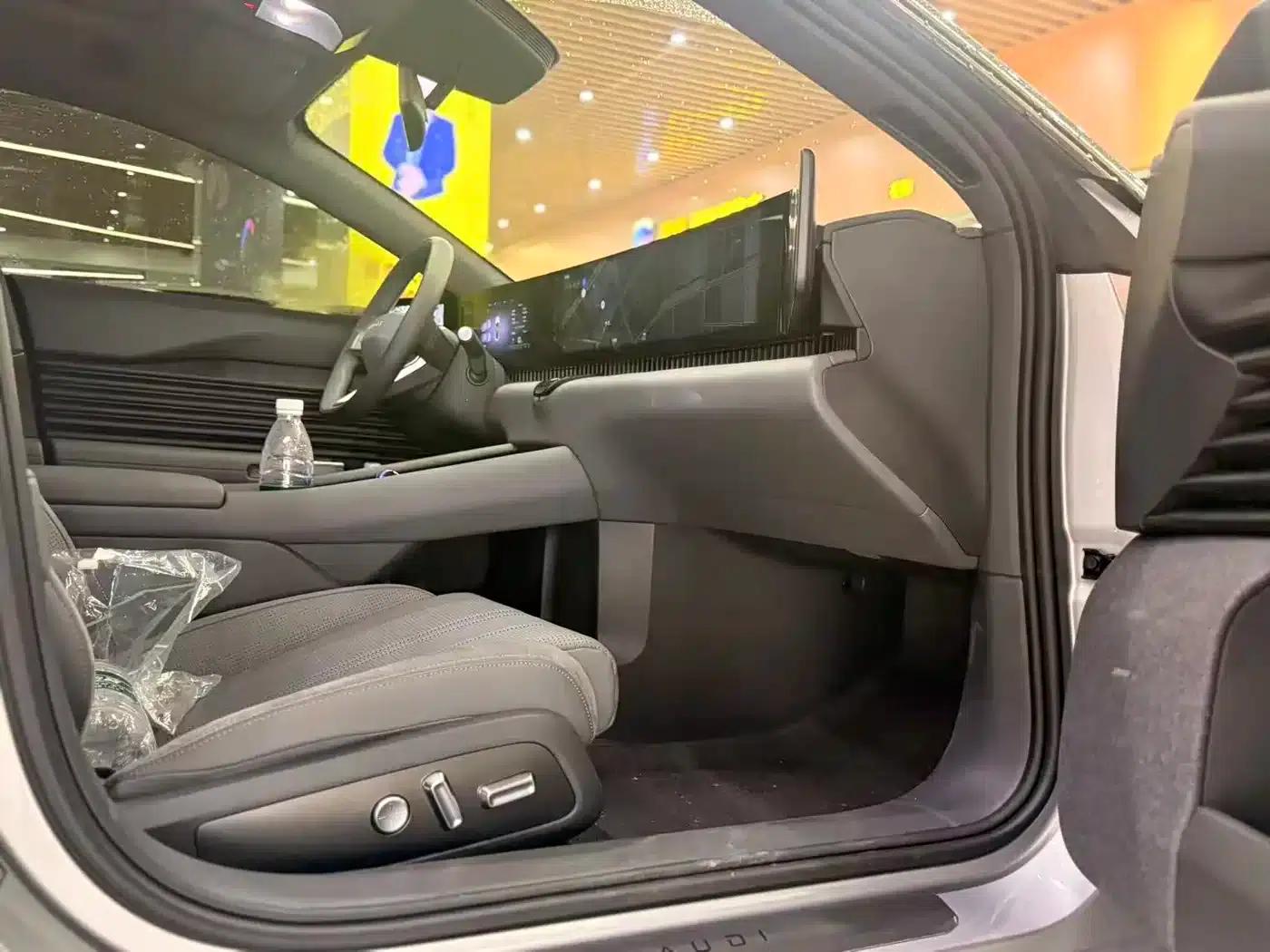 Audi E5 Sportback 2026 Model: quattro Performance Edition — миниатюра 12