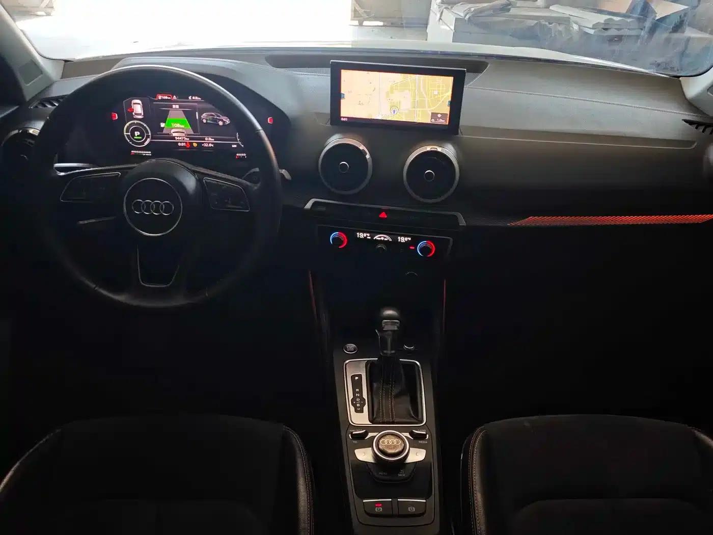 2022 Audi Q2L e-tron Pure Electric Smart Edition — миниатюра 9