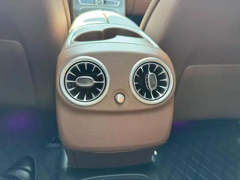 2019 Mercedes-Benz E-Class E 300 L Luxury — миниатюра 12