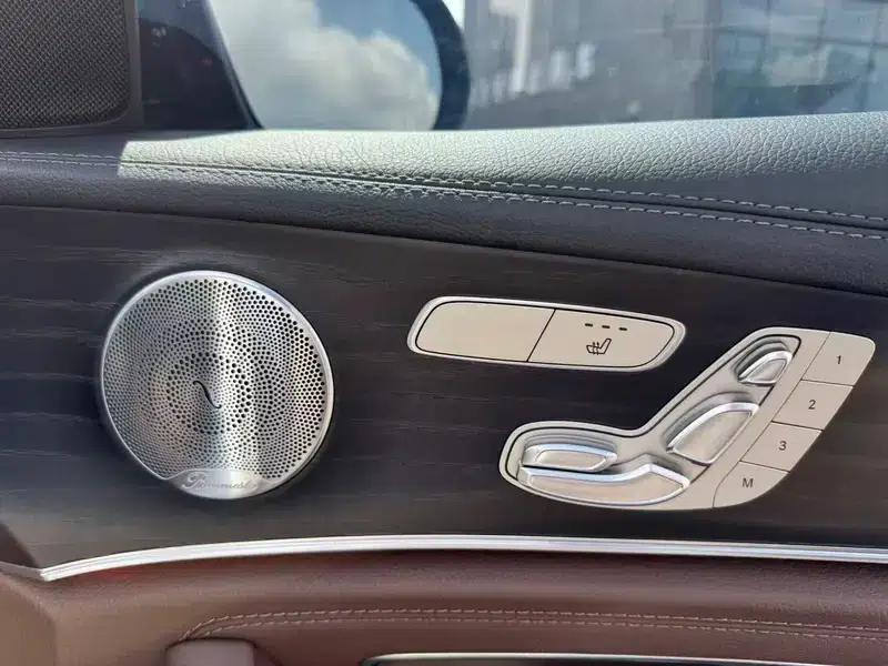 2019 Mercedes-Benz E-Class E 300 L Luxury — миниатюра 14
