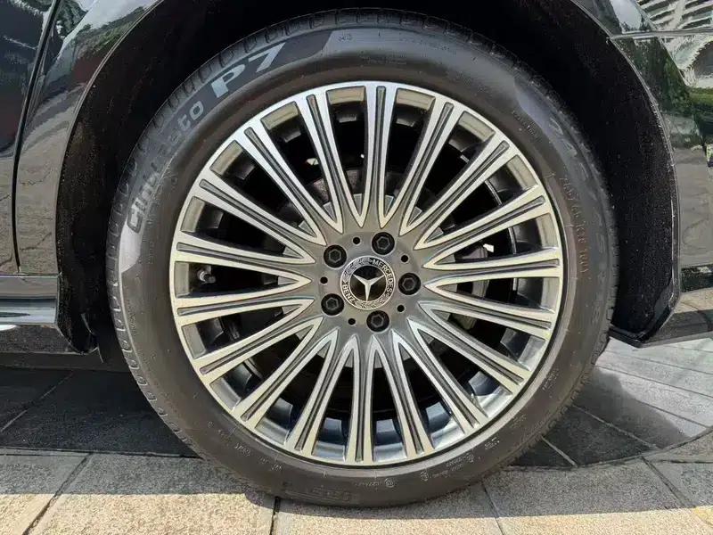 2019 Mercedes-Benz E-Class E 300 L Luxury — миниатюра 8