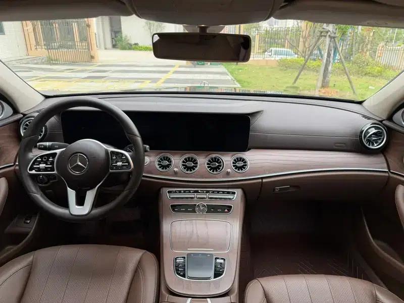 Mercedes-Benz E-Class 2020 E 300 L Fashion Edition — миниатюра 6