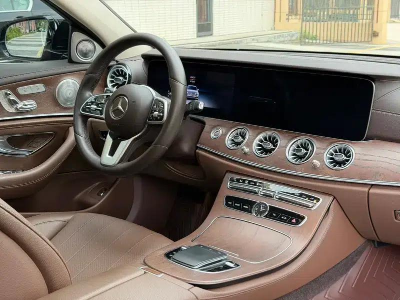 Mercedes-Benz E-Class 2020 E 300 L Fashion Edition — миниатюра 7