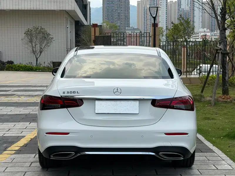 Mercedes-Benz E-Class 2021 E 300 L Fashion Sport Sedan — миниатюра 5