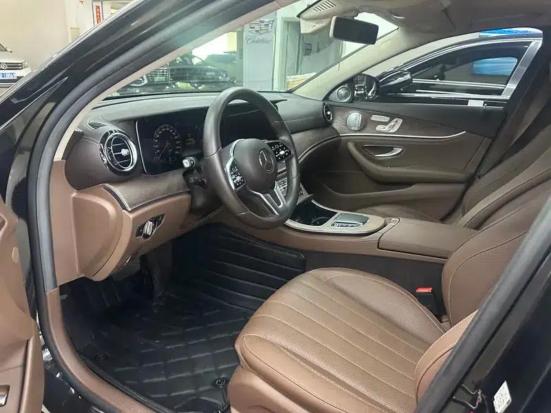 Mercedes-Benz E-Class 2020 Facelift E 300 L Special Edition — миниатюра 11