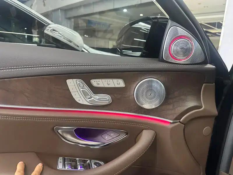 Mercedes-Benz E-Class 2020 Facelift E 300 L Special Edition — миниатюра 8