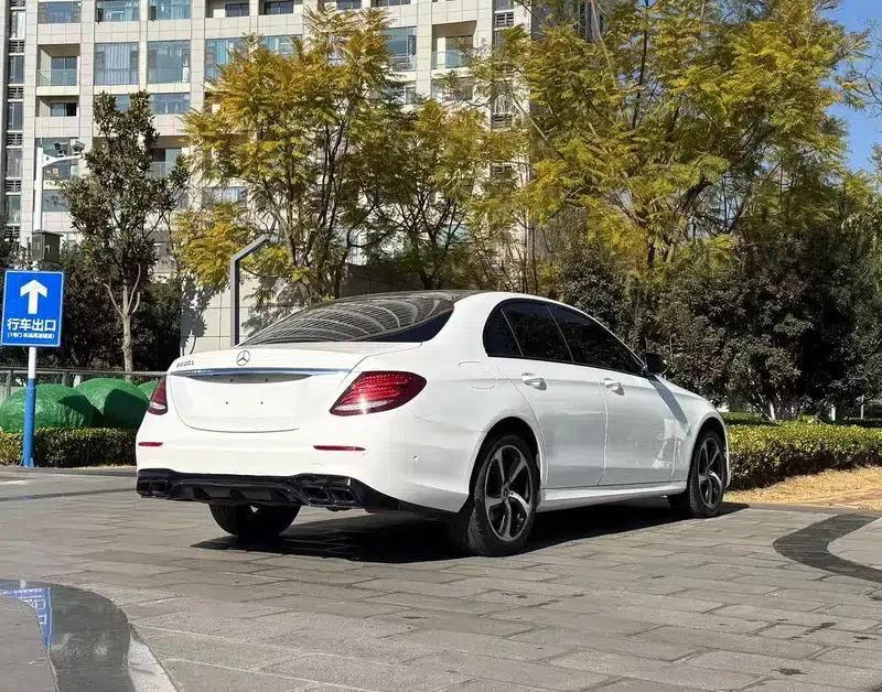 Mercedes-Benz E-Class 2017 E 200 Sport — миниатюра 6