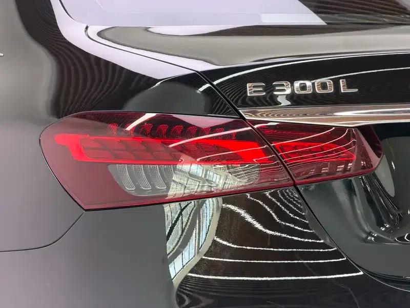 Mercedes-Benz E-Class 2022 Facelift E 300 L Fashion Sport Sedan — миниатюра 13