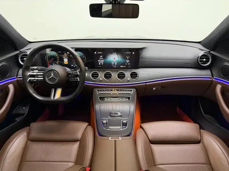 Mercedes-Benz E-Class 2022 Facelift E 300 L Fashion Sport Sedan — миниатюра 14