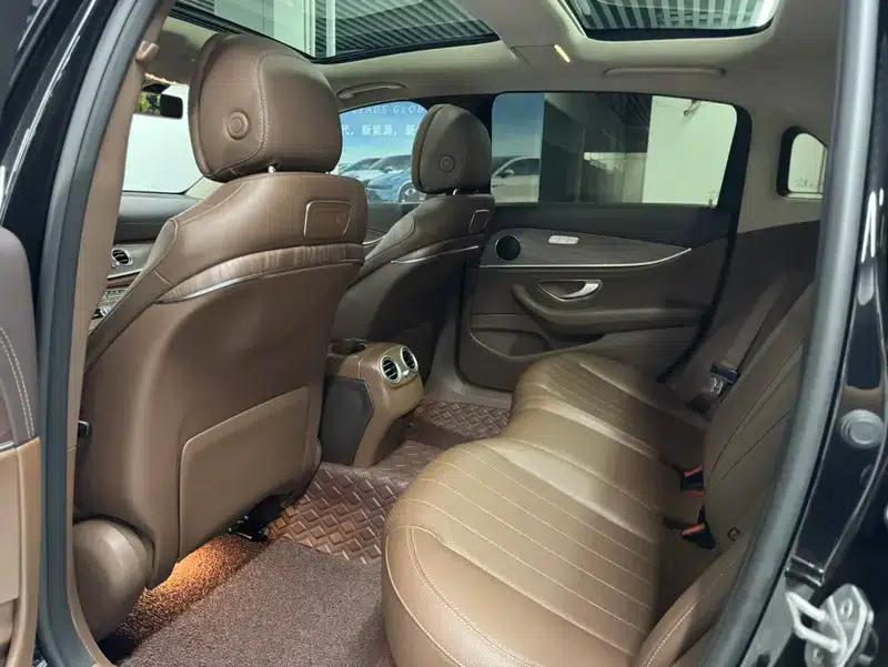 Mercedes-Benz E-Class 2020 Facelift E 300 L Fashion Model — миниатюра 12