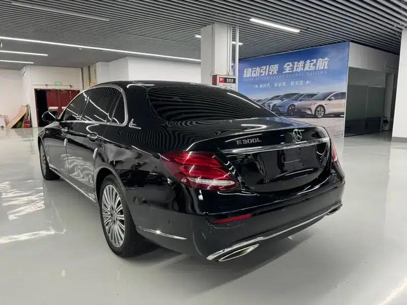 Mercedes-Benz E-Class 2020 Facelift E 300 L Fashion Model — миниатюра 4