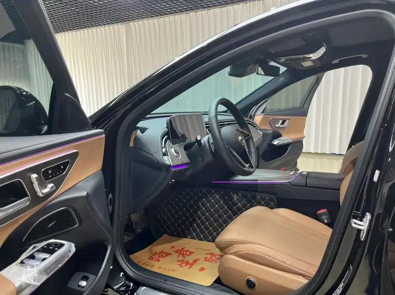 Mercedes-Benz E-Class 2024 Facelift E 300 L Fashion Sedan — миниатюра 13