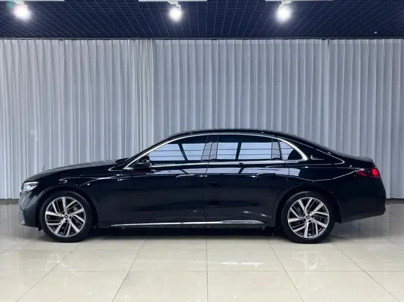 Mercedes-Benz E-Class 2024 Facelift E 300 L Fashion Sedan — миниатюра 4
