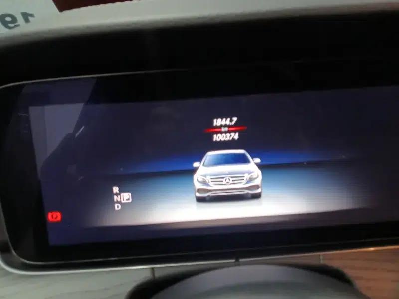 Mercedes-Benz E-Class 2020 Facelift E 300 L Sport Style — миниатюра 7