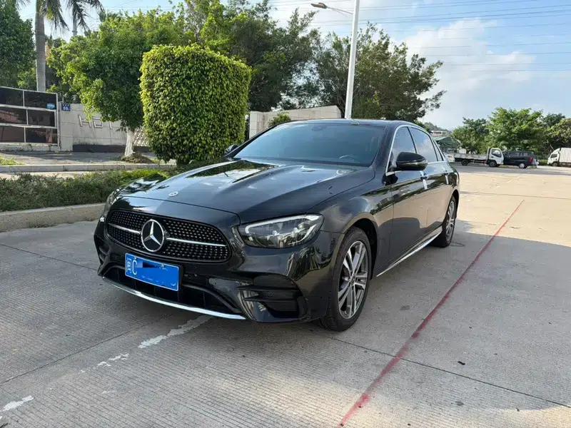 2022 Mercedes-Benz E-Class E 260 L Sport Sedan — миниатюра 1