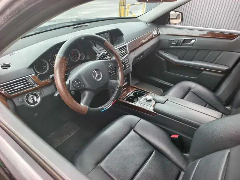 2012 Mercedes-Benz E-Class E 200 L CGI Elegance — миниатюра 16