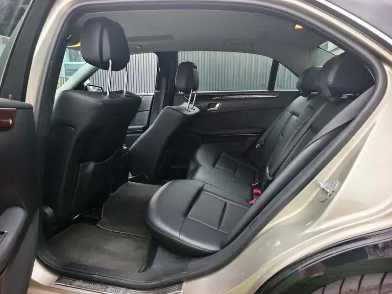 2012 Mercedes-Benz E-Class E 200 L CGI Elegance — миниатюра 19