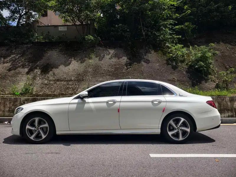 Mercedes-Benz E-Class 2018 Facelift E 300 L Sport Style — миниатюра 4
