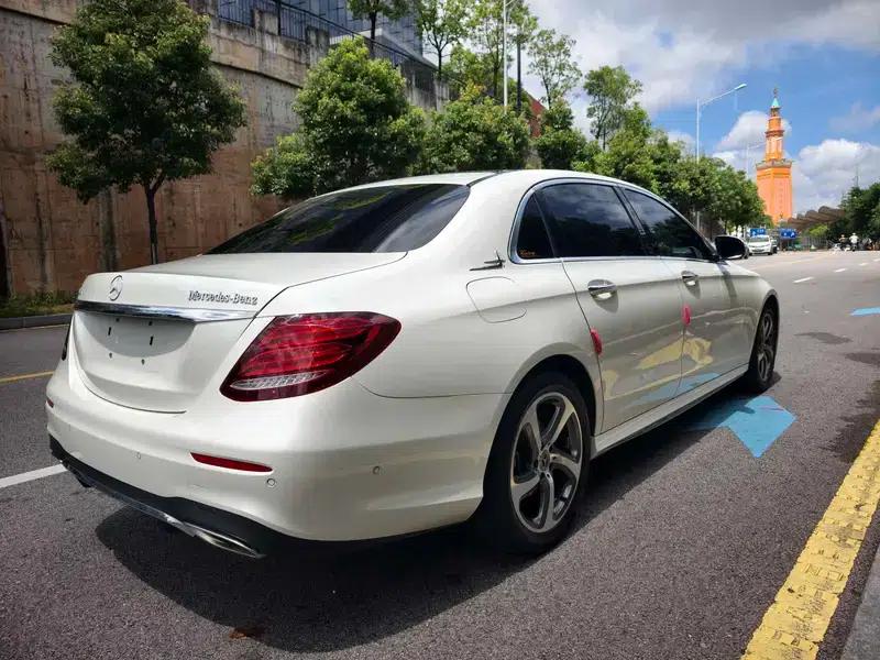 Mercedes-Benz E-Class 2018 Facelift E 300 L Sport Style — миниатюра 7