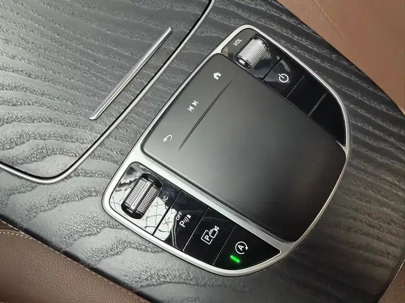 Mercedes-Benz E-Class (Imported) 2021 E 260 Luxury Sport Edition — миниатюра 10