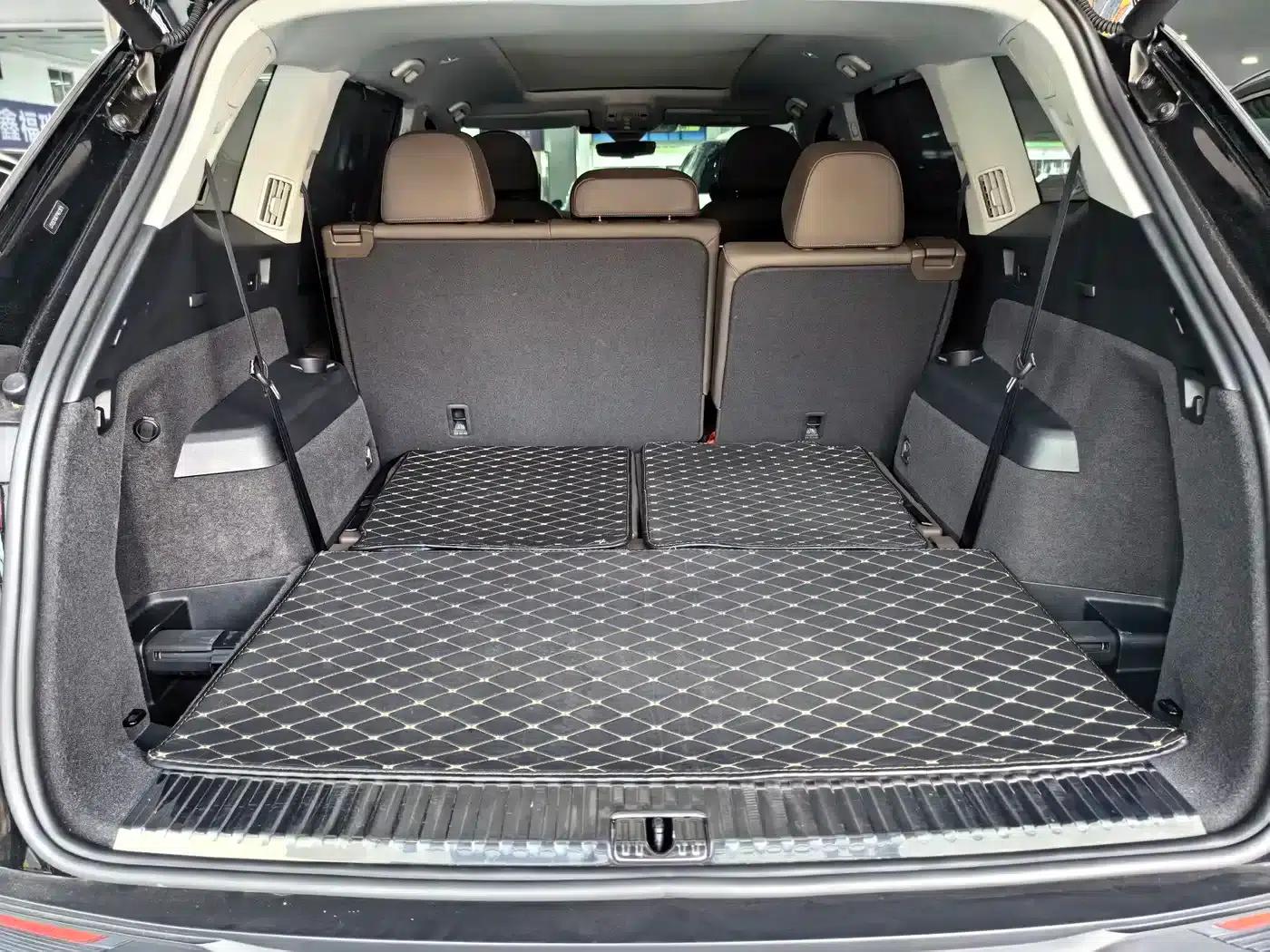 Audi Q6 2024 45 TFSI quattro Qiyun Edition Yulin Package 7-seater — миниатюра 14