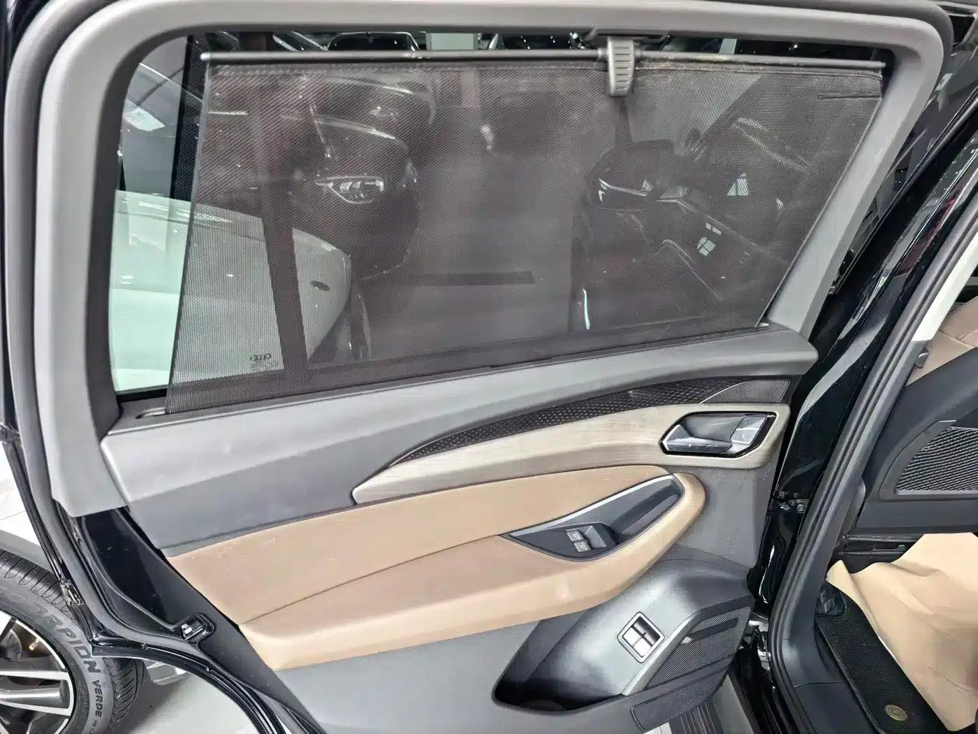 Audi Q6 2024 45 TFSI quattro Qiyun Edition Yulin Package 7-seater — миниатюра 16