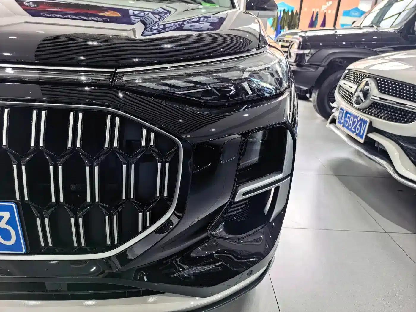 Audi Q6 2024 45 TFSI quattro Qiyun Edition Yulin Package 7-seater — миниатюра 3