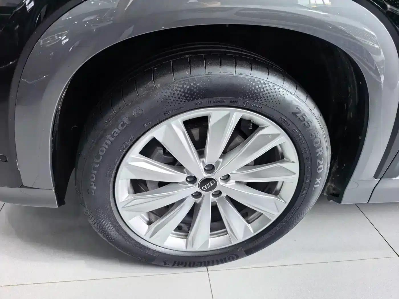 Audi Q6 2024 45 TFSI quattro Qiyun Edition Yulin Package 7-seater — миниатюра 4