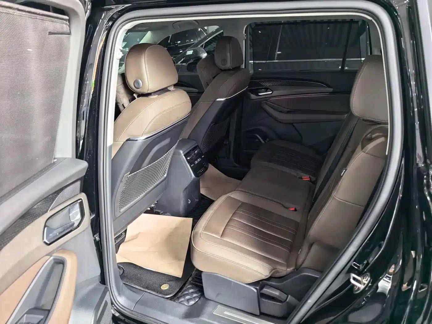Audi Q6 2024 45 TFSI quattro Qiyun Edition Yulin Package 7-seater — миниатюра 7