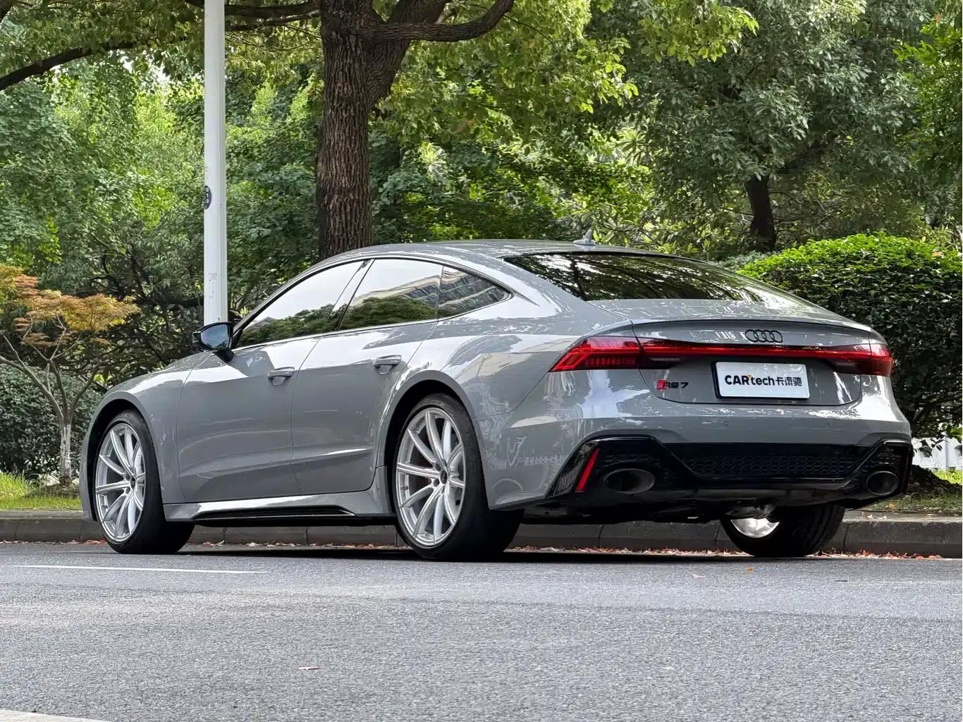 2024 Audi RS 7 RS 7 4.0T Sportback Performance — миниатюра 8