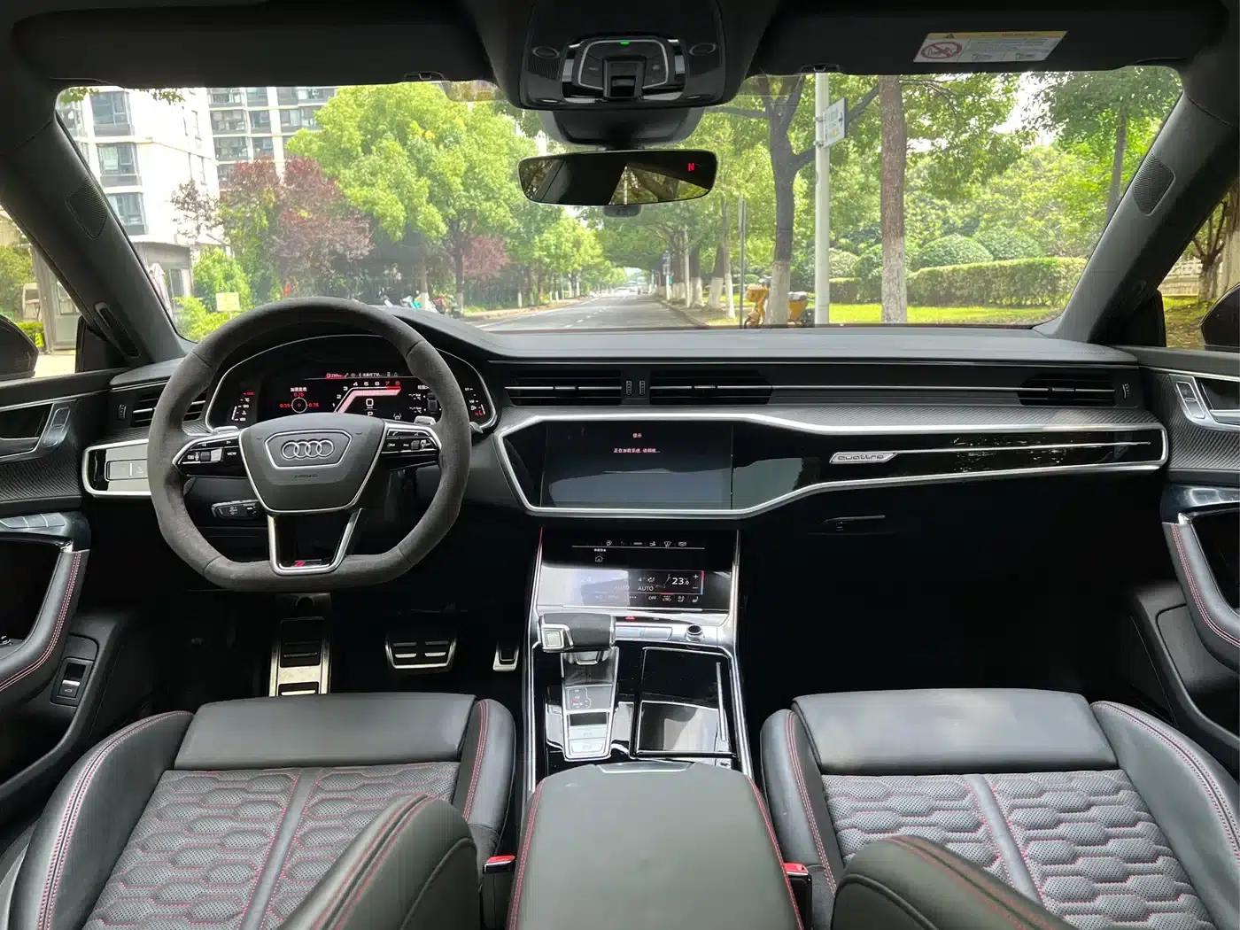 2024 Audi RS 7 RS 7 4.0T Sportback Performance — миниатюра 10