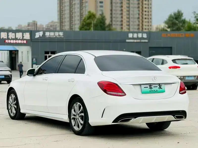 2015 Mercedes-Benz C-Class C 180 L Sport — миниатюра 4