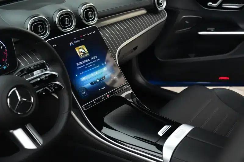 2022 Mercedes-Benz C-Class C 260 L Sport Edition — миниатюра 19