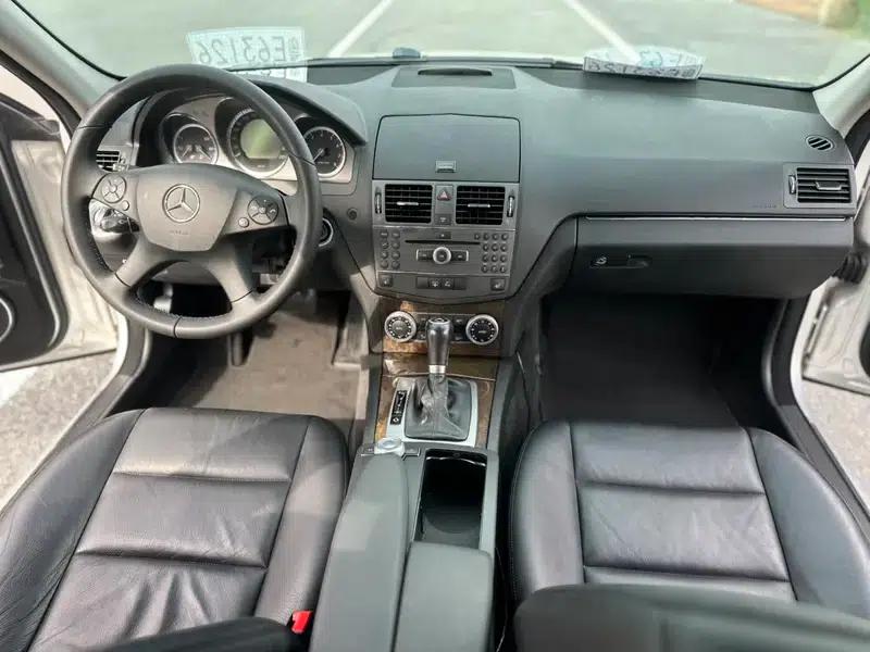 Mercedes-Benz C-Class 2010 C 200K Standard Edition — миниатюра 8