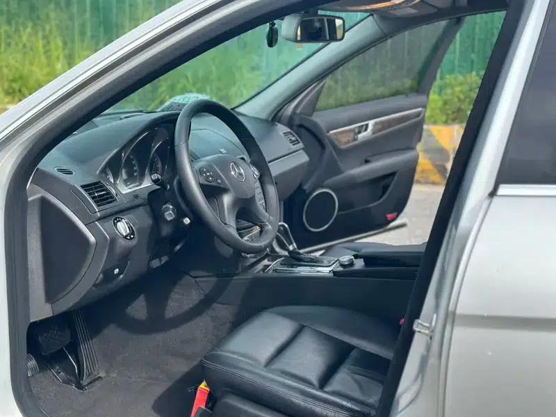 Mercedes-Benz C-Class 2010 C 200K Standard Edition — миниатюра 9