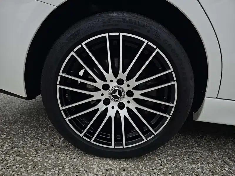 2023 Mercedes-Benz C-Class C 200 L Sport Edition — миниатюра 6