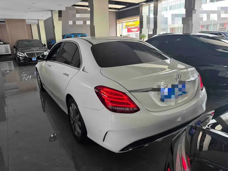 2015 Mercedes-Benz C-Class Facelift C 180 L Sport — миниатюра 4